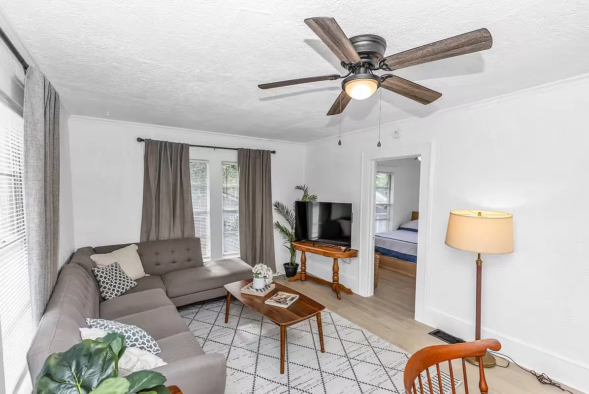 1 bed, 750 sqft, $1,400 — Photo 2