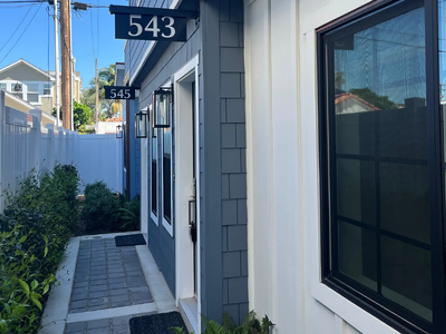 Brand New Condo | Ev Charging — Photo 2