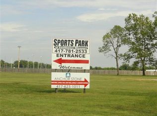 1107 N Prosperity Ave, Joplin, MO 64801