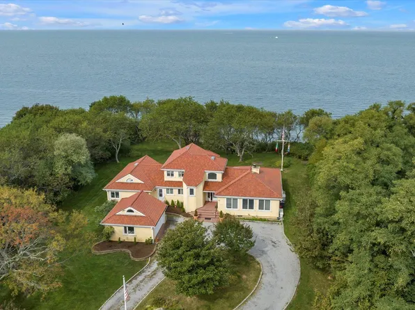 3400 Dignans Road, Cutchogue, NY 11935