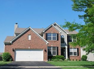 2318 Shenandoah Dr, Aurora, IL 60503