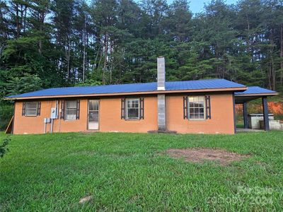 127 Lake Adger Rd, Mill Spring, NC, 28756
