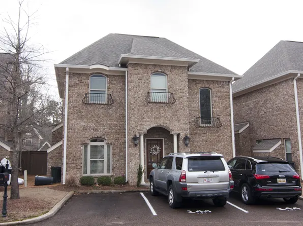 144 Falls Grove Dr, Oxford, MS 38655