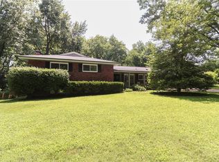 1638 Beaucaire Dr, Saint Louis, MO
