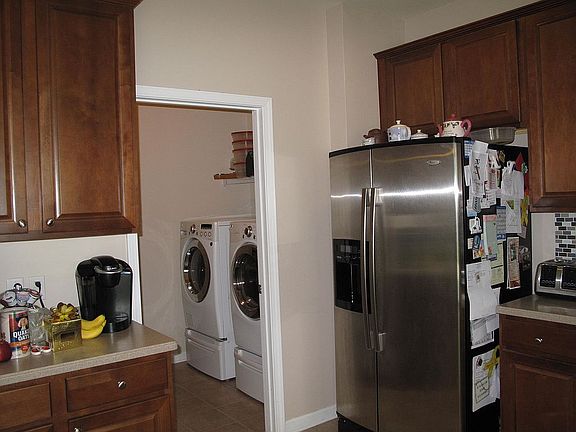 4th image of 22 Cedar Ln