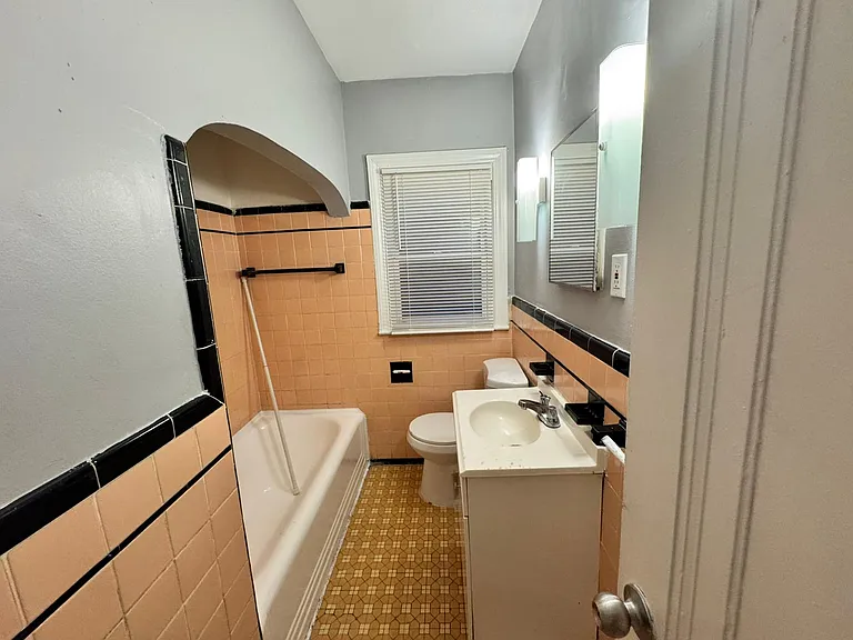 9131 Manor St — Photo 8