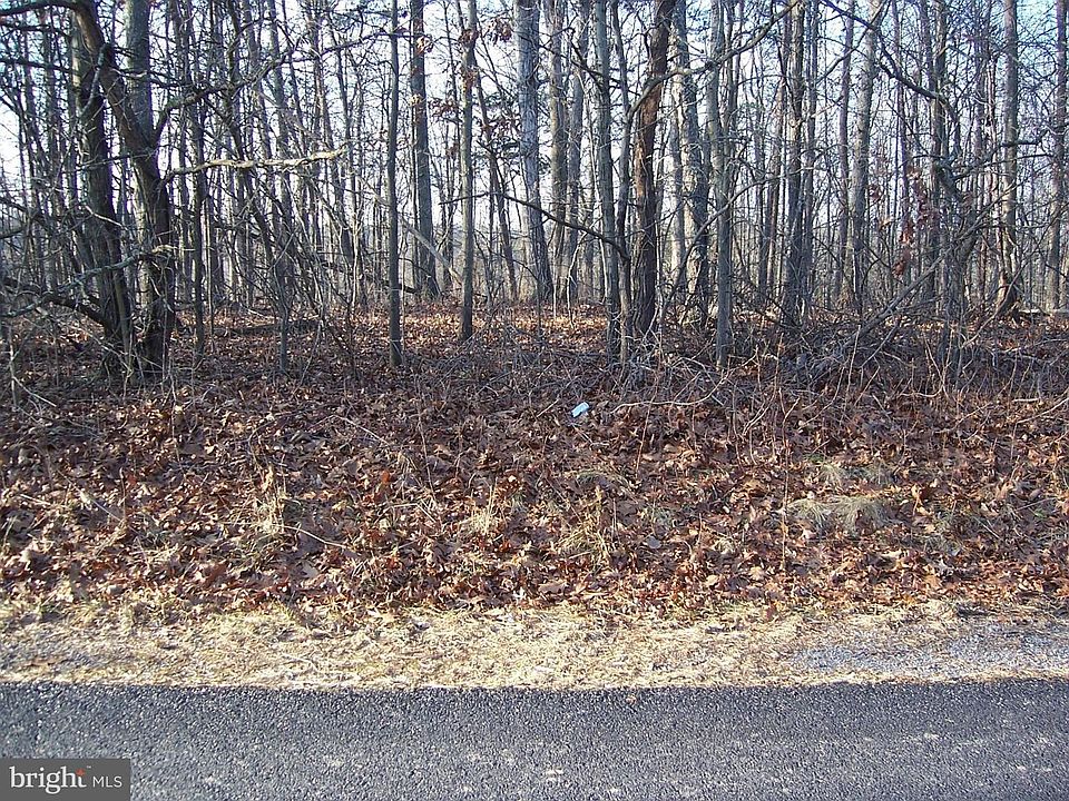 1st image of 18 Shady Pine Dr