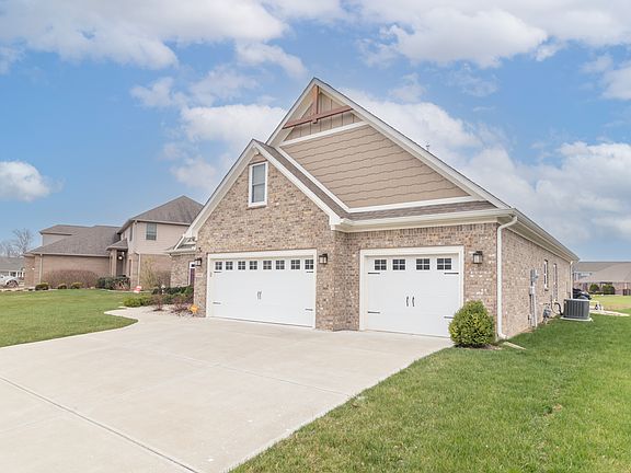 3rd image of 1090 Summerwood Blvd