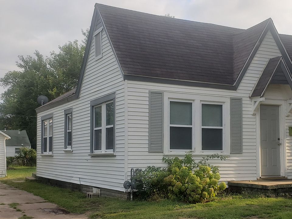 1st image of 338 E Zion Pl