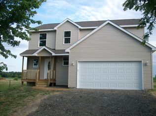 8377 Sober Rd, Fowlerville, MI 48836