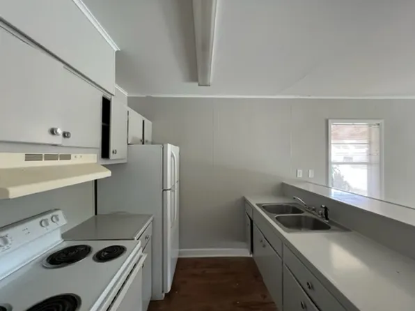 242 Georgia Ave APT 3, Statesboro, GA 30458