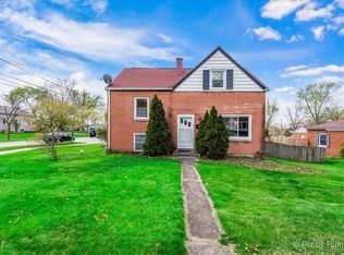 726 S Finley Rd, Lombard, IL 60148