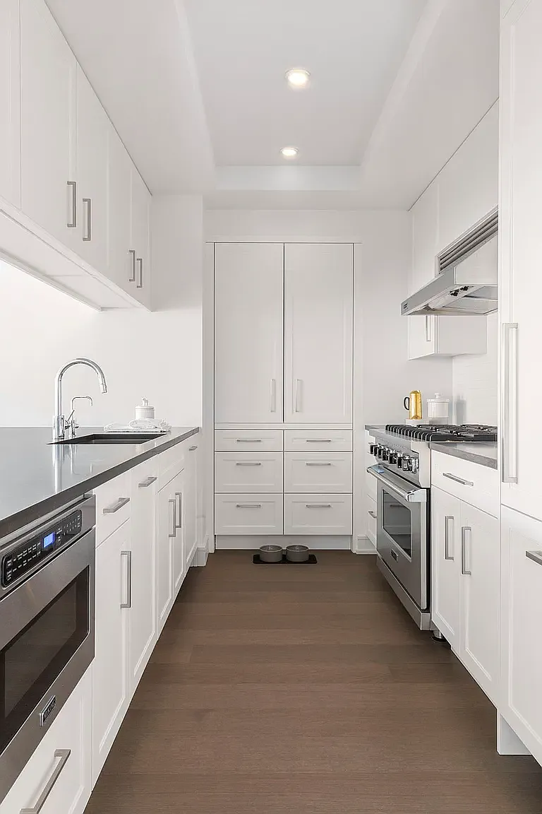 222 West 80th Street — Photo 1