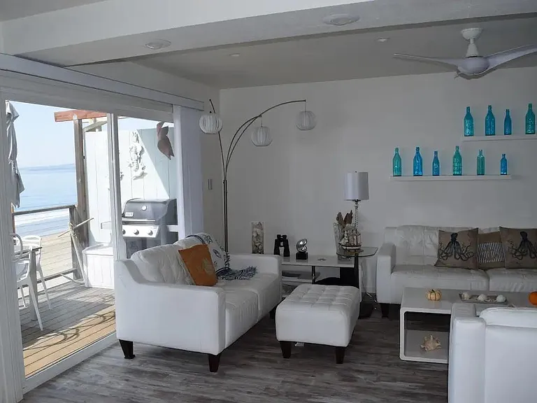 452 Oceanview Dr — Photo 12