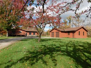 13636 42nd St SE, Clear Lake, MN 55319