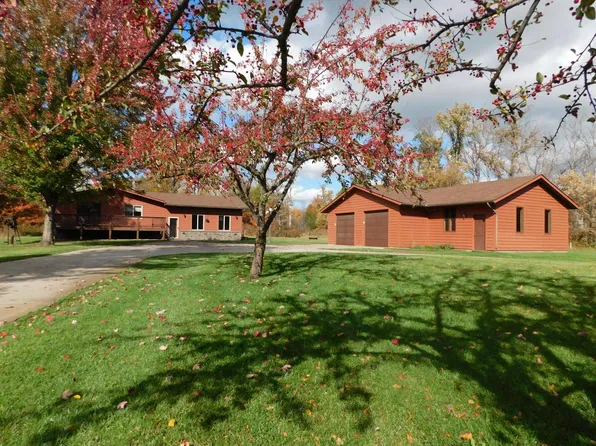 13636 42nd St SE, Clear Lake, MN 55319