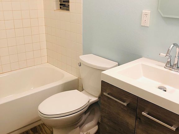 5th image of 608 E 9th Ave