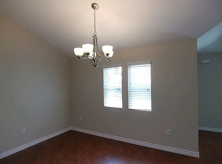 Almeria Townhomes — Photo 30