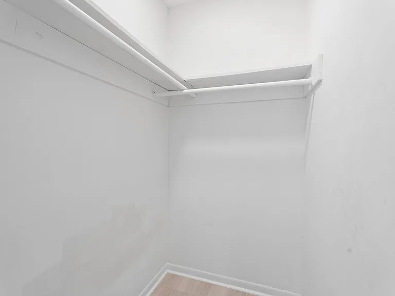 2nd primary walk-in closet