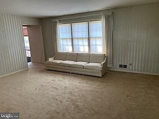 5th image of 14837 Bauer Dr