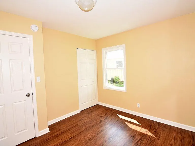105 S Bartlett Rd — Photo 9