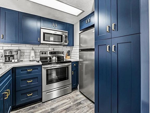 4th image of 3710 Weber Rd #105-C