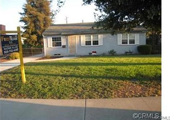 1st image of 928 E Francisquito Ave