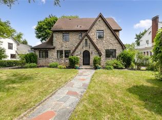 22 Rhinecliff Dr, Rochester, NY 14618