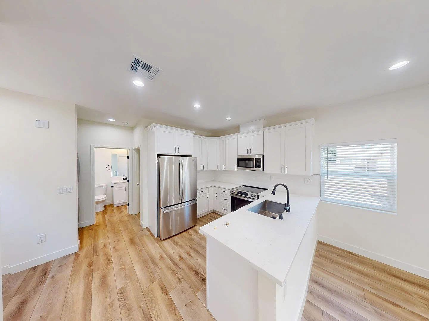 Built in 2025! 4BD/2BA — Photo 3