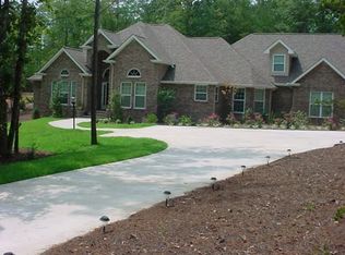 211 Maryanne Dr, Macon, GA 31220