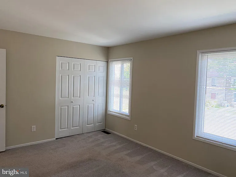 2804 Cambridge Dr — Photo 14