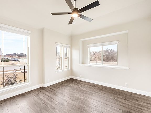 7th image of this home