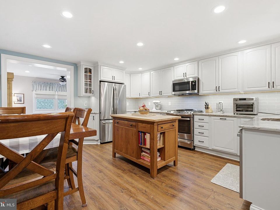 1st image of 1084 Cedarwood Rd