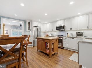 1084 Cedarwood Rd, Glenolden, PA 19036