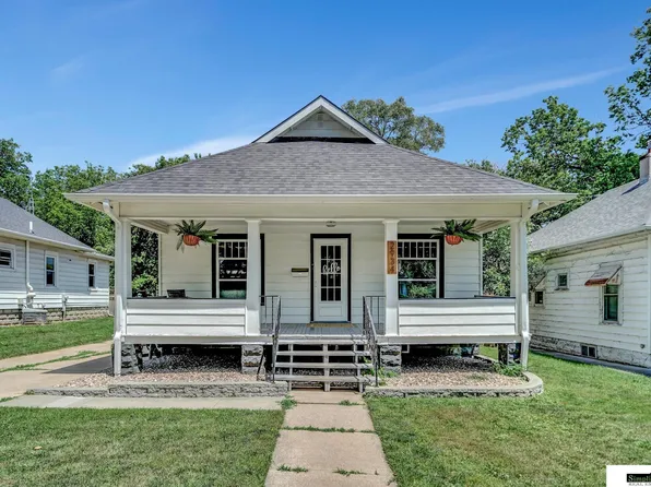 2934 Sumner St, Lincoln, NE 68502