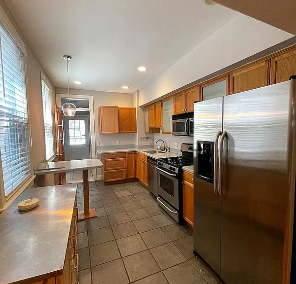 1112 S Conkling St #1 — Photo 7