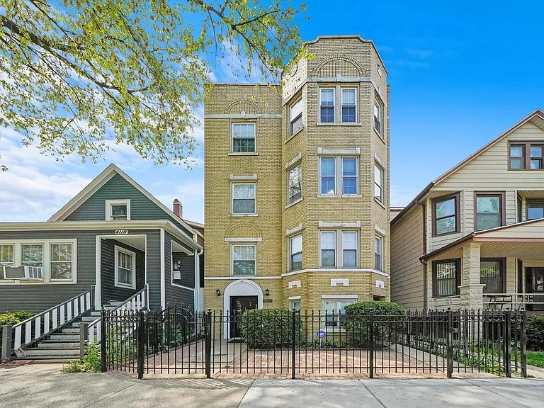 4121 W Henderson St #2B — Photo 15