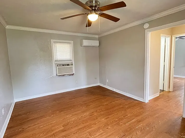 313 W Peach St — Photo 6