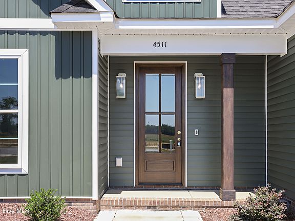4th image of 4511 Fairhaven Drive W