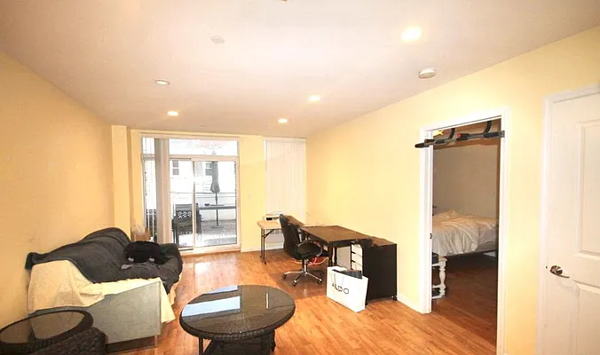 Rented by Amorelli Realty | media 19