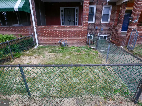 307 Greenway Ave, Darby, PA 19023
