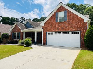 5750 Crest Hill Dr, Buford, GA 30518