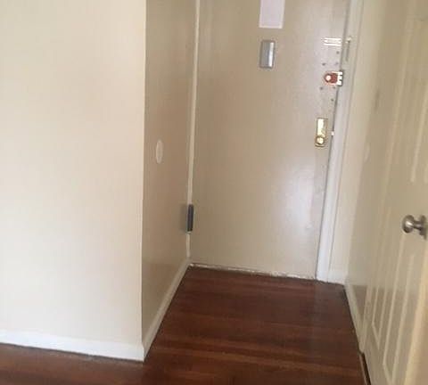 3rd image of 14848 88th Ave APT 3B