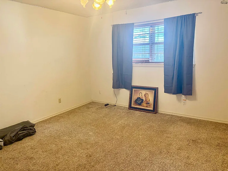 4115 Kingsbury Dr — Photo 7