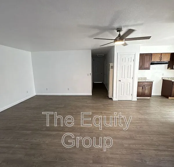 388 Crestwood Ave #C — Photo 3