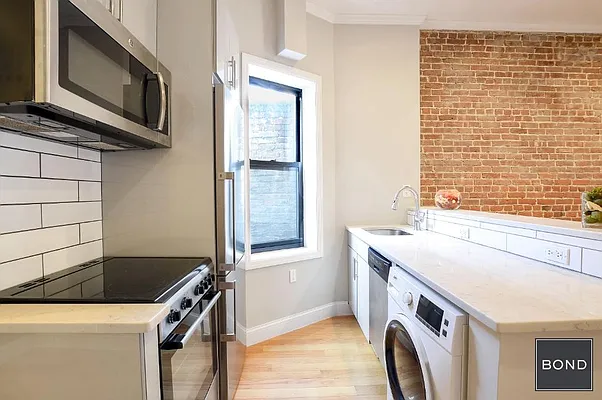 Rented by Bond New York | media 24