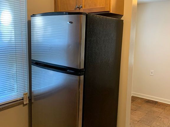 5th image of 2617 Madison Rd #3