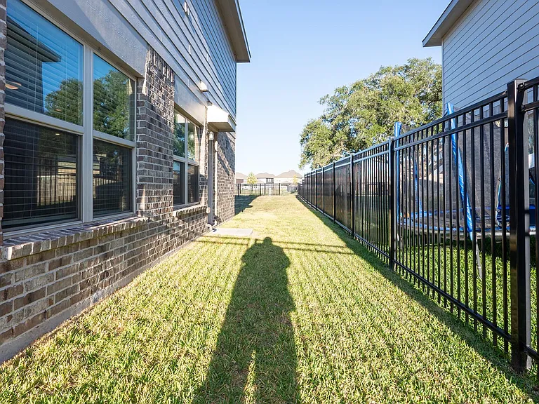 5403 Rosser Ruby Way — Photo 37