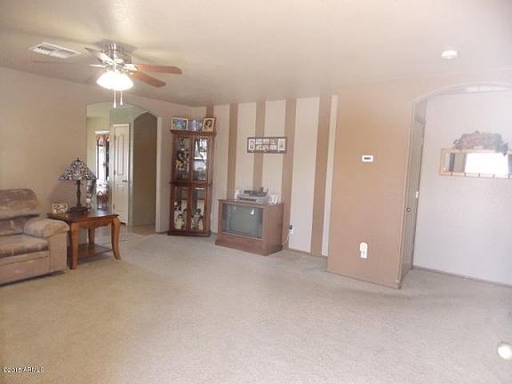 4th image of 960 E Vernoa St