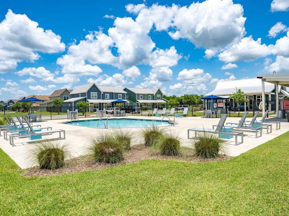 4801 NE Zac Lentz Pkwy #3601
